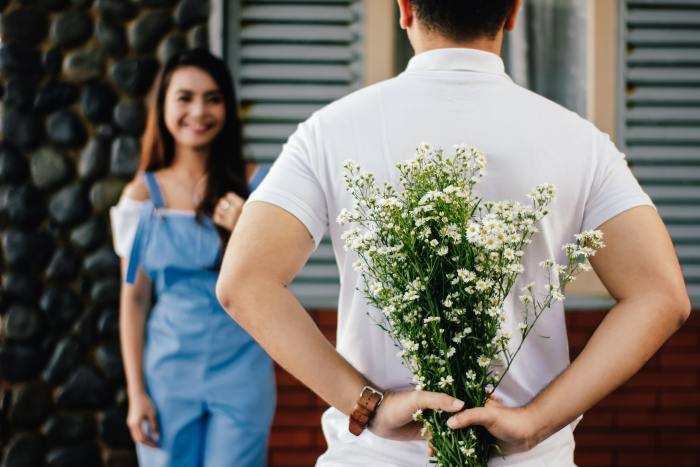 giving flowers speech