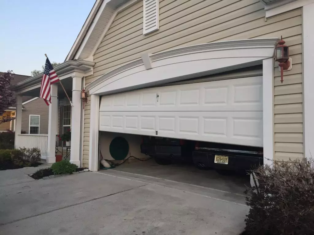 garage-door-repair-Smithfield
