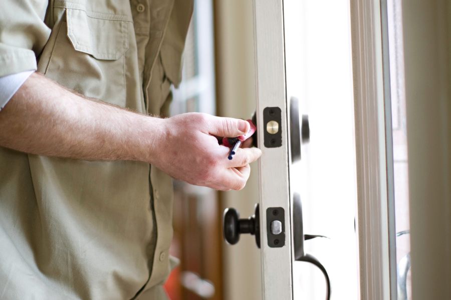 skilled locksmith in Greenford