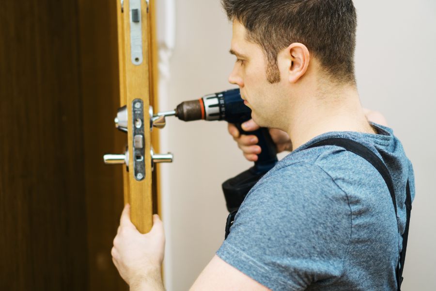 skilled locksmith in Greenford