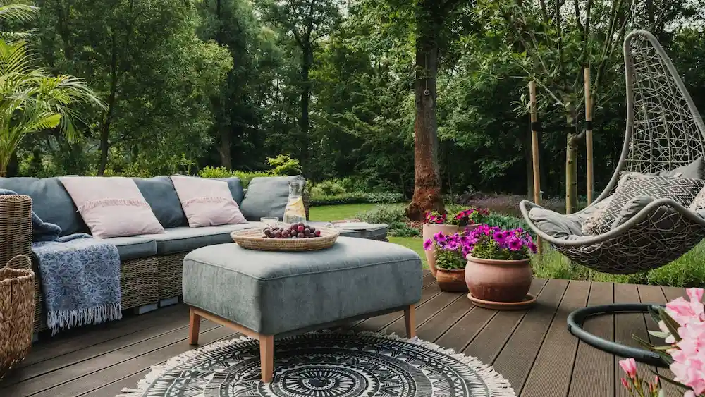 Budget-Friendly Outdoor Decor Ideas